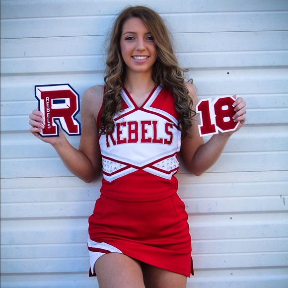 Meet your Posher, Kaitlyn - Picture 6 of 7